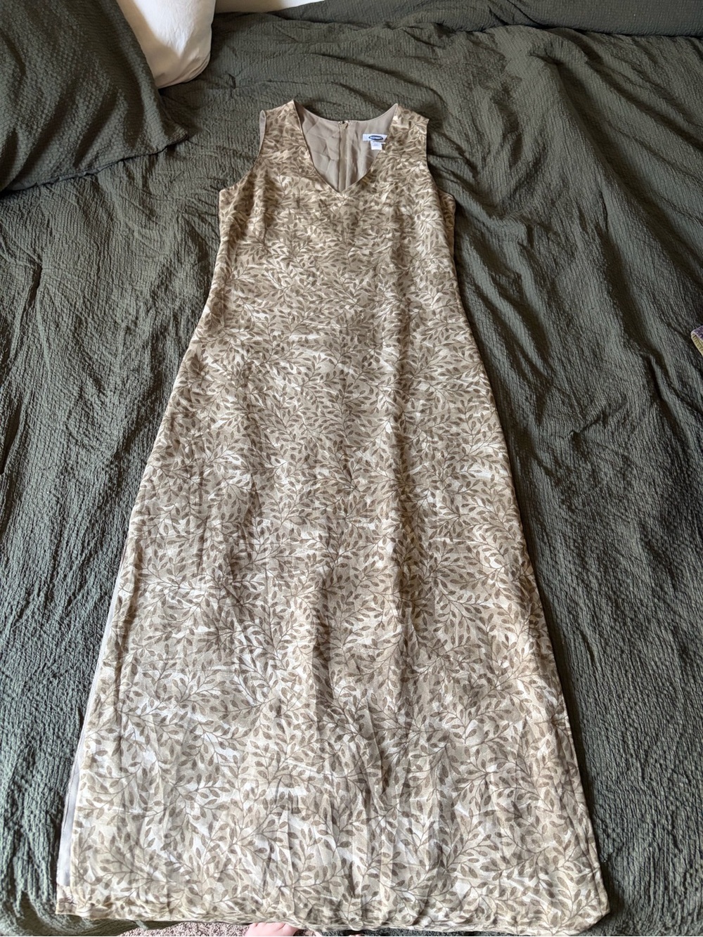 Old Navy Beige Leaf-Print V-Neck Maxi Dress